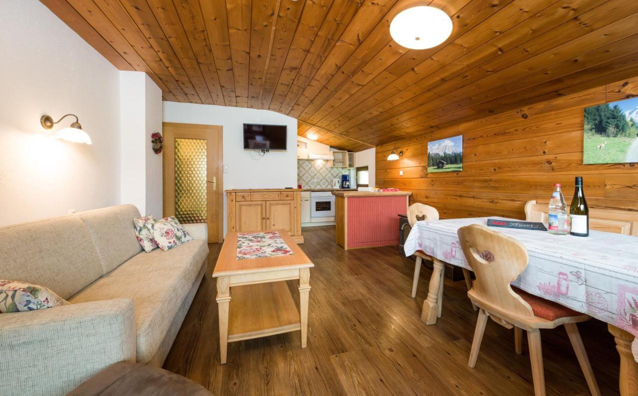 Tyrol Appartements エールヴァルト エクステリア 写真